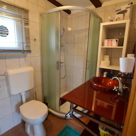 Three Bedroom With Pool Casa vacanze *