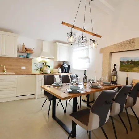 Three Bedroom With Pool Holiday home *