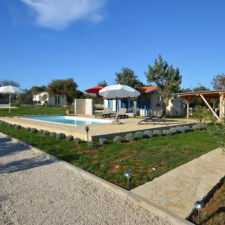 Three Bedroom With Pool * Rovigno