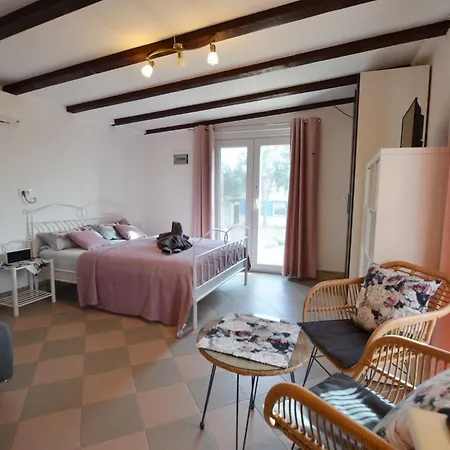 Casa vacanze Three Bedroom With Pool Rovigno