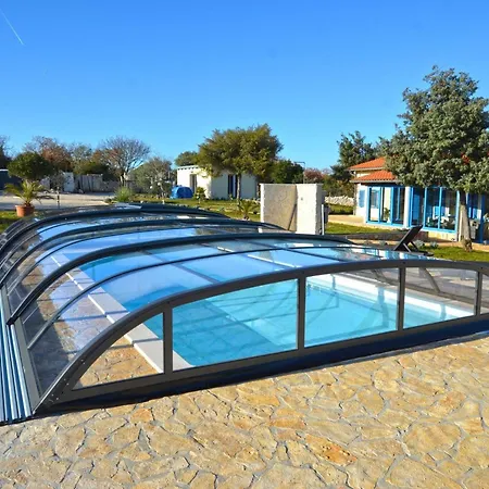 Three Bedroom With Pool